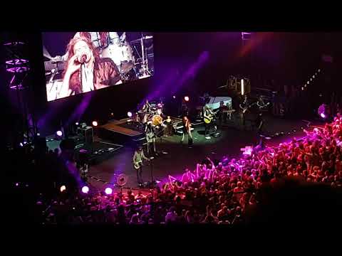 Steven Tyler - Livin' On The Edge (live @Auditorium Roma)