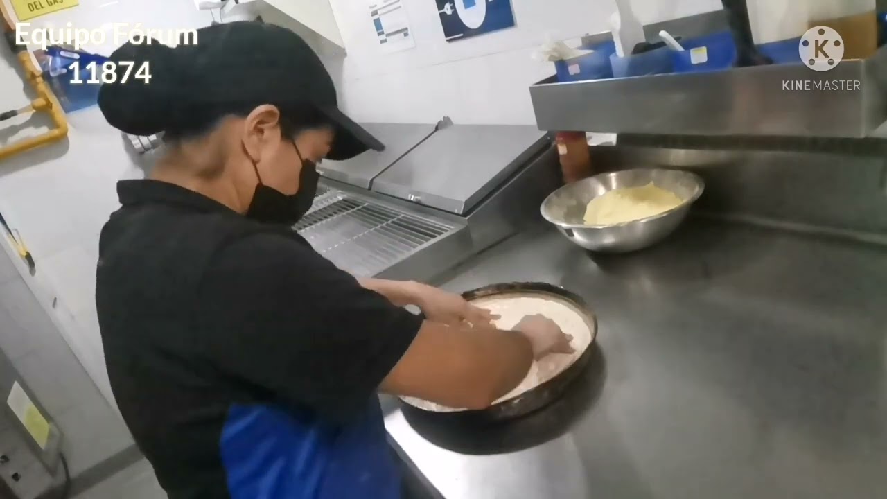 Dominos pizza de sartén cómo se hace ? YouTube