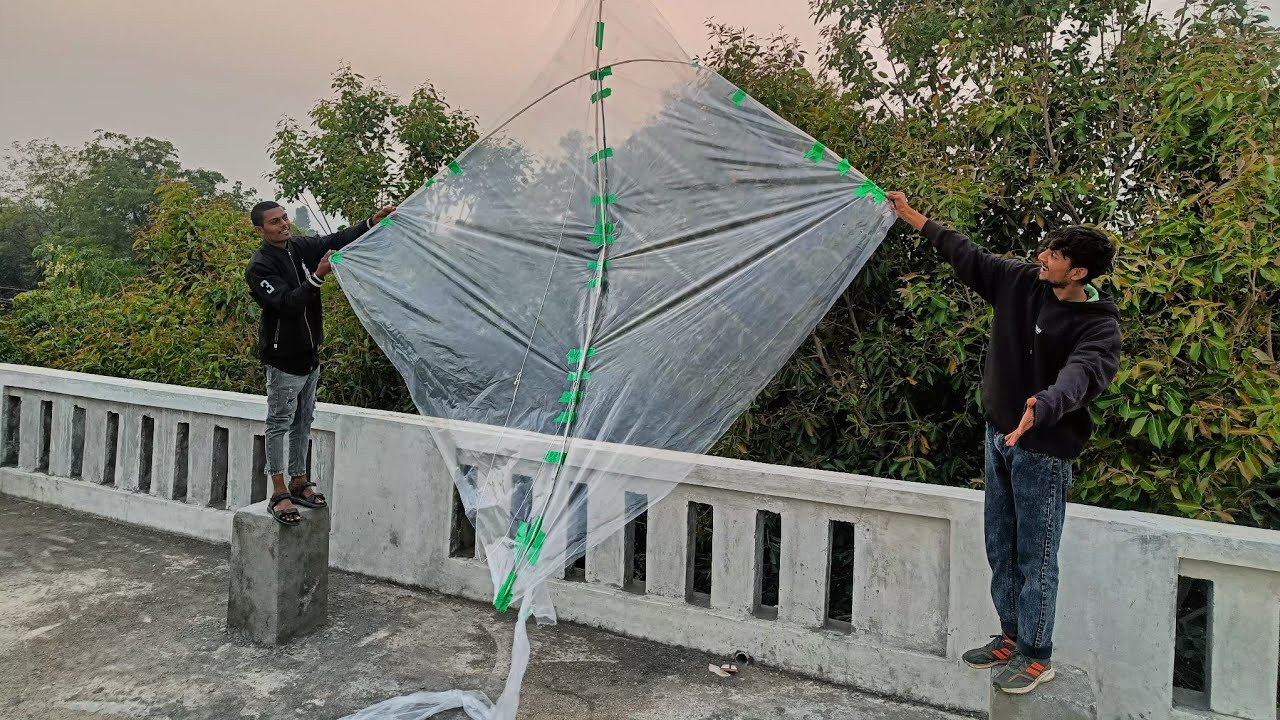 Biggest kite We made at home 😱