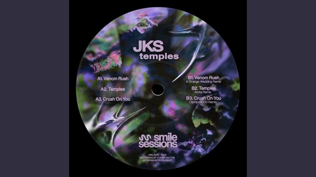 Смотреть «Temples» на YouTube Смотреть «Temples» на YouTube