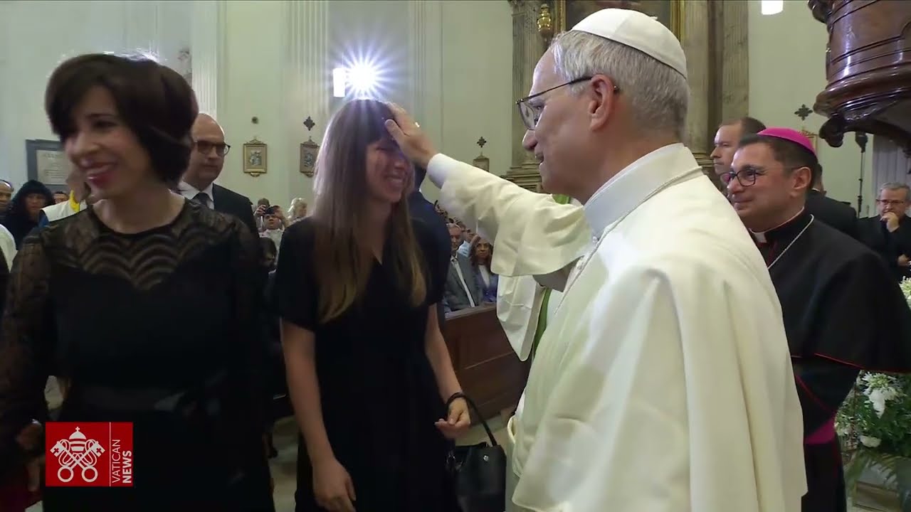 León XIV pide “ver sin pasar de largo” en su primera misa en Castel Gandolfo