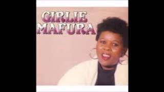 GIRLIE MAFURA  SONG:PAPA  MAFURA