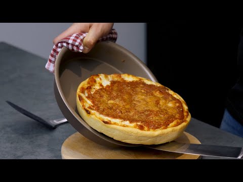 Wideo: Jak Zrobić Chicago Pizza Pie?