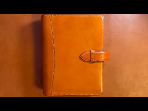 革の宝石やぁ！好きすぎるシステム手帳を開かずにバインダー(外側)だけ 