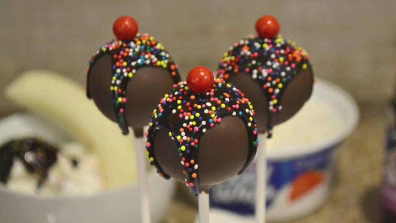 Ice Cream Scoop Cake Pops - Moms & Munchkins