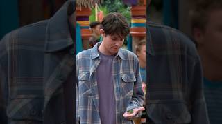 billy thunderman touches poison oak 😵