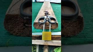 Scissor locking trick #tips #tricks #lifehacks