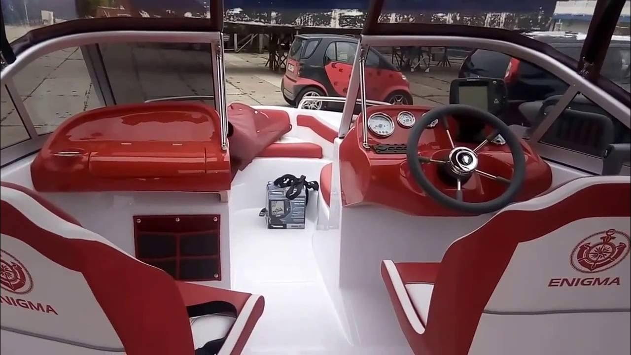Катер enigma 590. Моторное судно энигма 460fb. Катер enigma 590. Катер энигма 460. Триера 460 боурайдер.