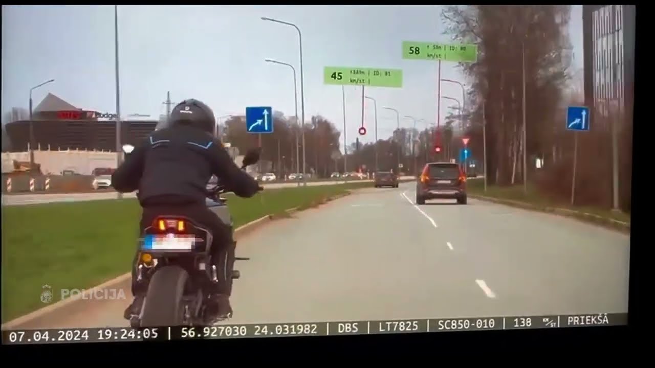 Apturēts motocikla vadītājs, kurš no policijas bēga ar 200 km/h lielu ātrumu