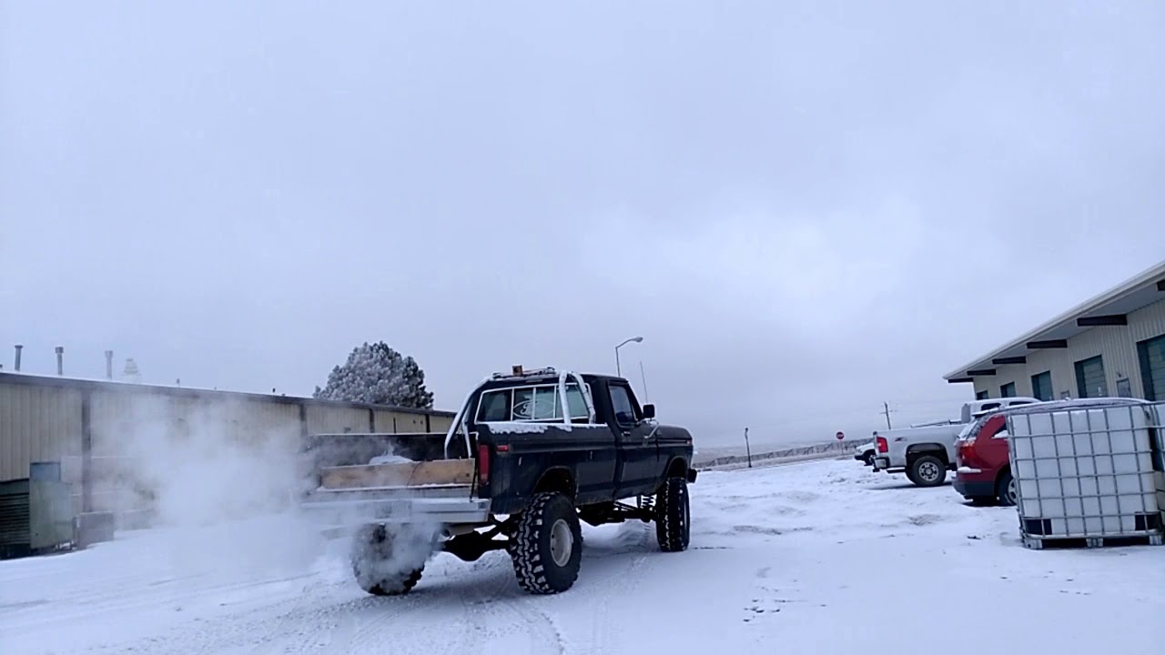 Testing 4WD in Snow - YouTube