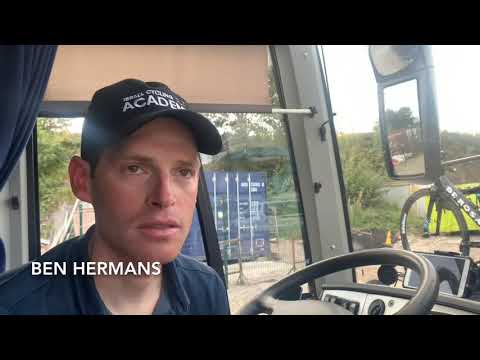 וִידֵאוֹ: Mathieu van der Poel לרכוב בסיור בפלנדריה ב-2019