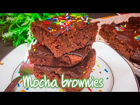 Video: Hoe Om Sjokolade-brownies Met Neute Te Bak