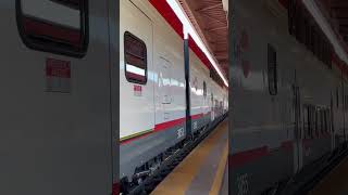 Caltrain 503 Flies past San Jose Dridon Station #youtuber #trainspotting #train #caltrain