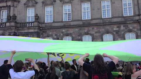 Tour de Future: Stop Madbenzin