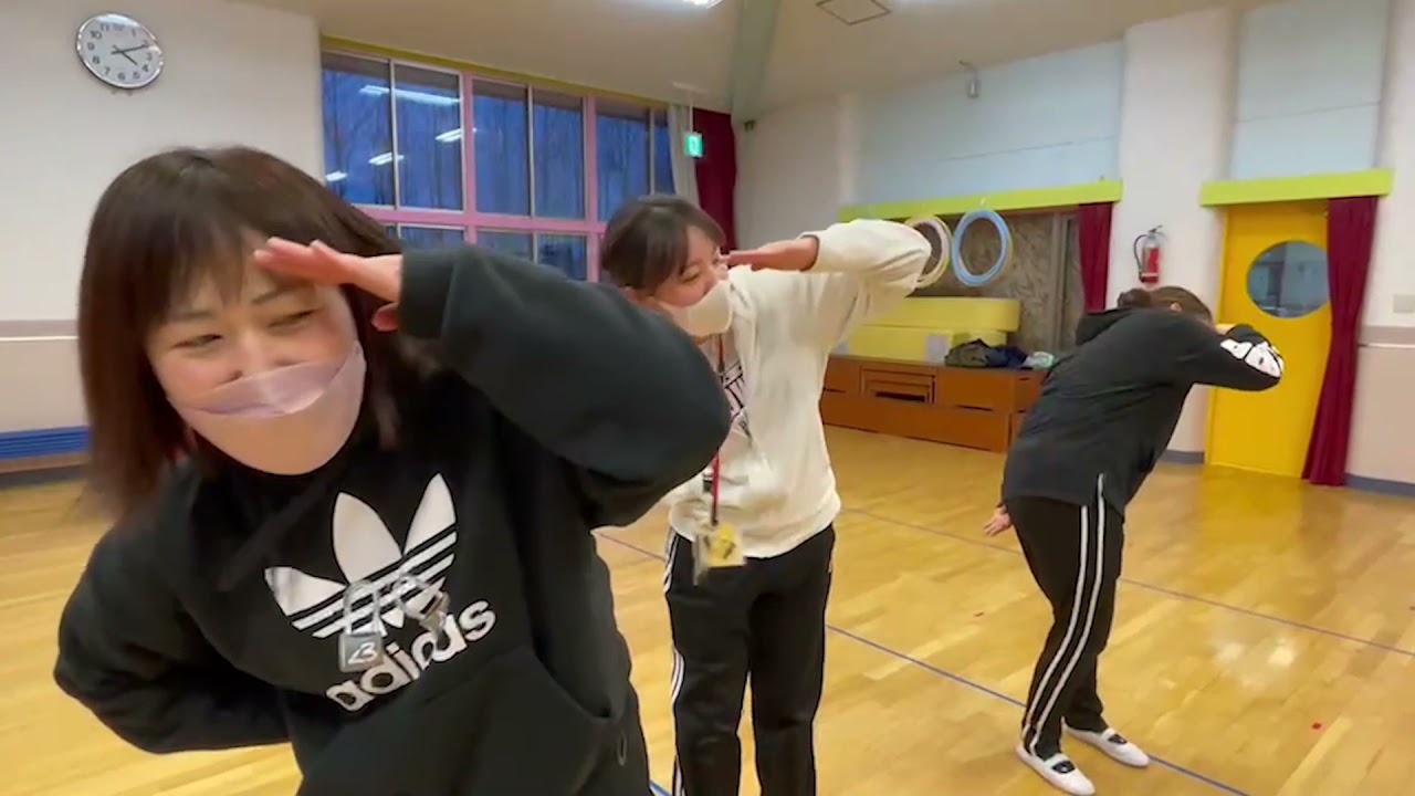 幼稚園の先生が、大根抜きをやってみた