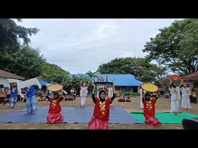 Tari Kalompoanna Pa'rasanganta||Sanggar tari SMPN 20 Makassar||Peringatan hari guru Nasional class=
