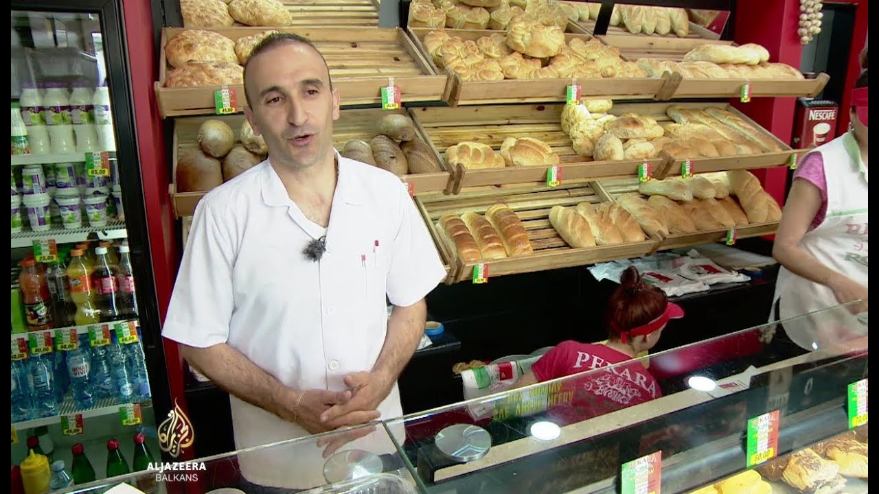 قام خباز في بورشا بتوزيع معجنات مجانية