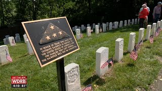 U.S. Senator McConnell visits Cave Hill Cemetery for Memorial Day service