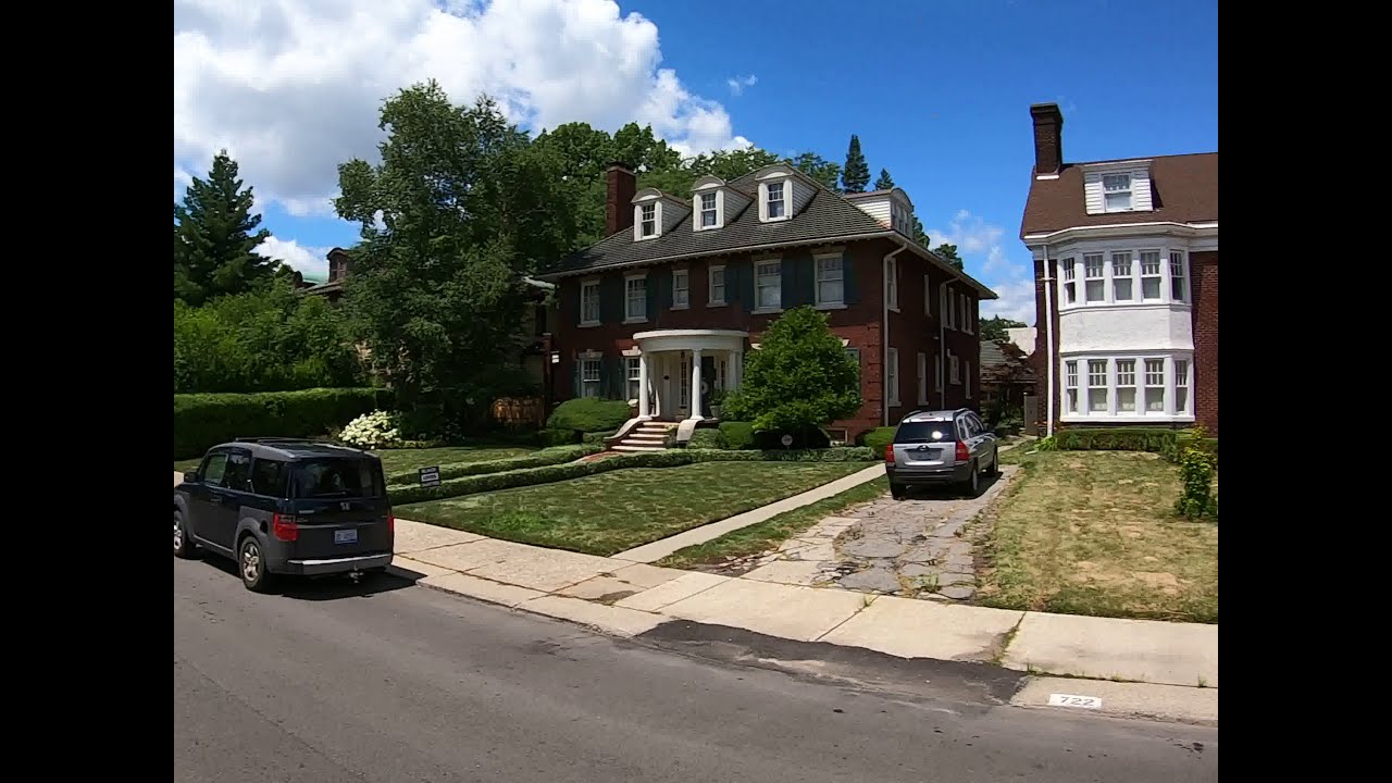 Covid-19 Times - Driving Around the Boston-Edison Historic District in Detroit - Michigan