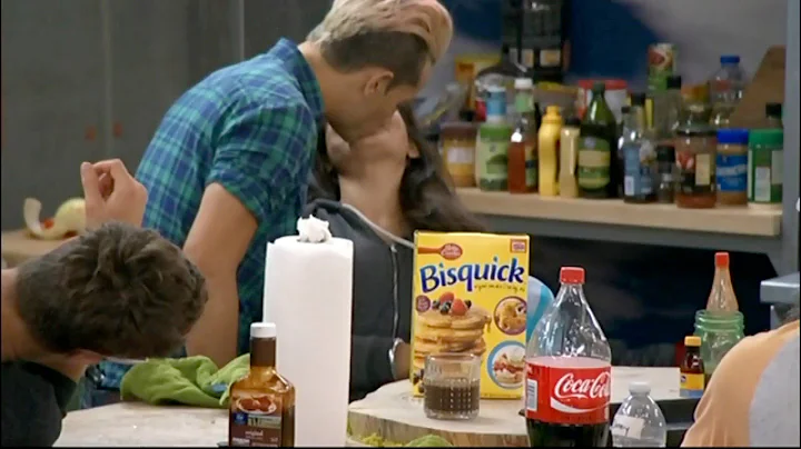 7/22 11:44pm - Frank Kisses Victoria Again as Zach...