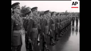 GUARDSMEN'S FAREWELL TO OLD TED