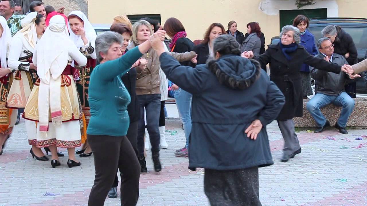 ΓΙΟΡΤΗ ΚΡΑΣΙΟΥ ΓΙΑΛΤΡΑ