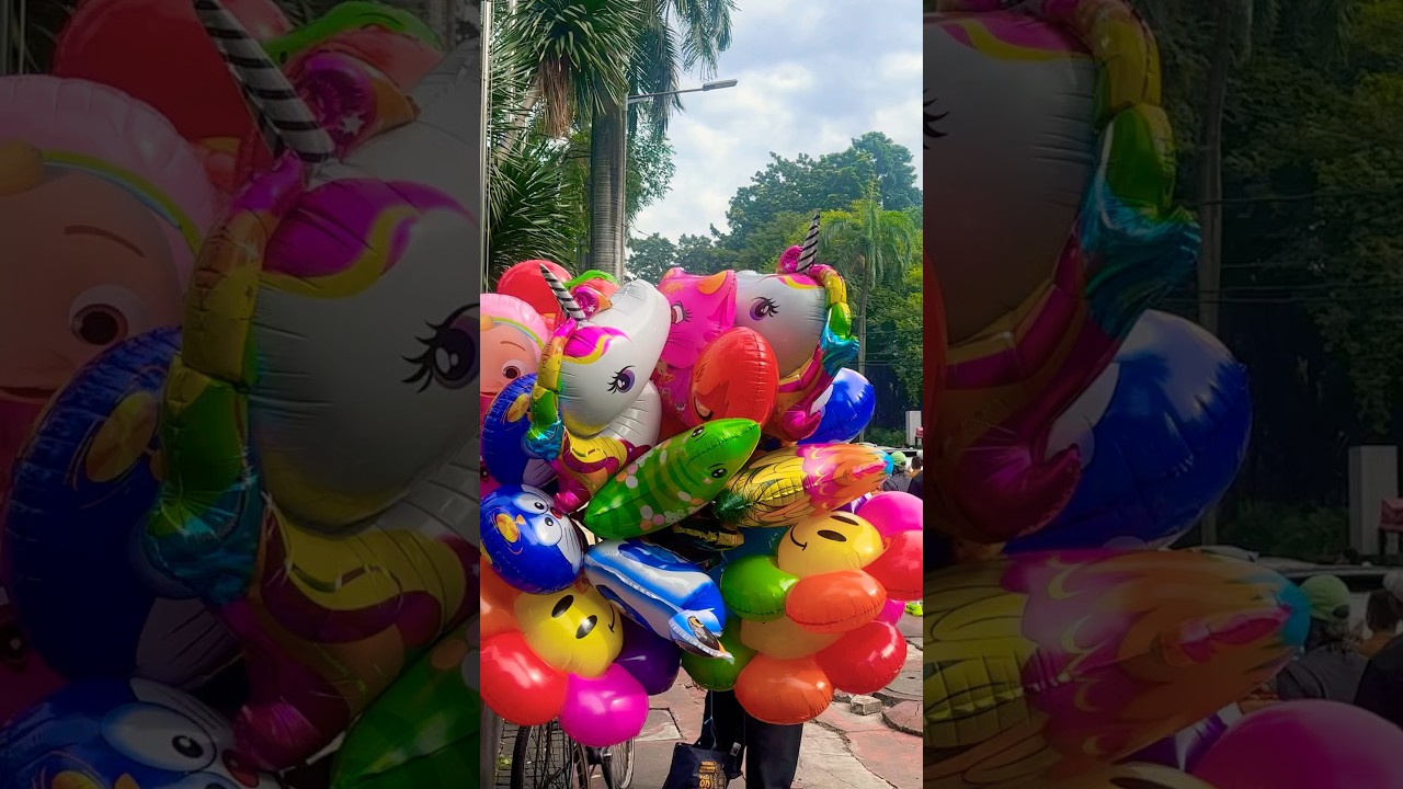 Balon balon gas ulang tahun bentuk Doraemon dan kuda poni dan bubble stick 
