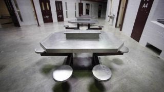 Ex-NSA chief on closing Gitmo