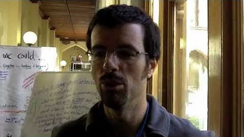 Keynote listeners and participants.m4v