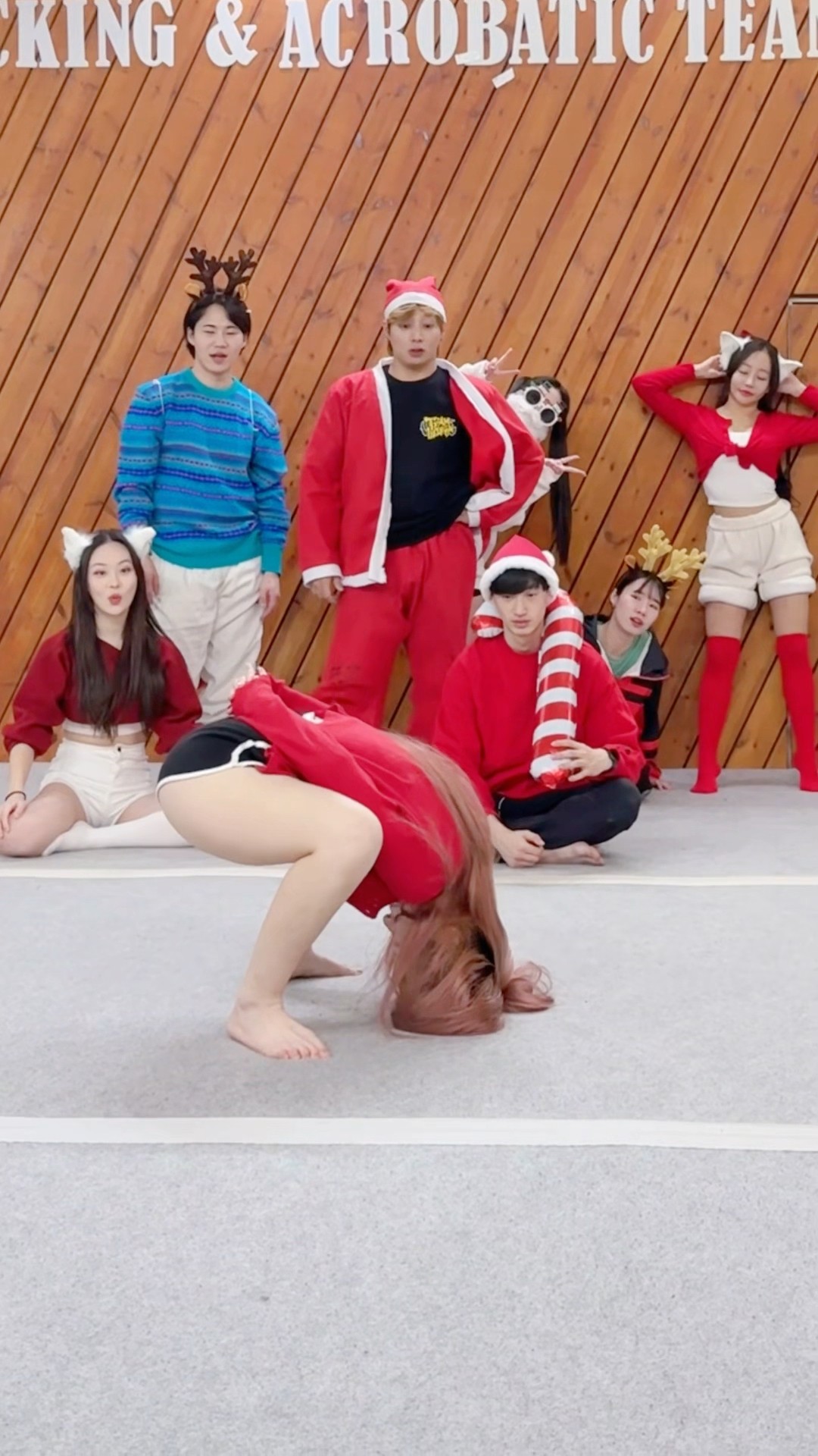 머리박기 챌린지⁉️? Headbutt Squat Challenge