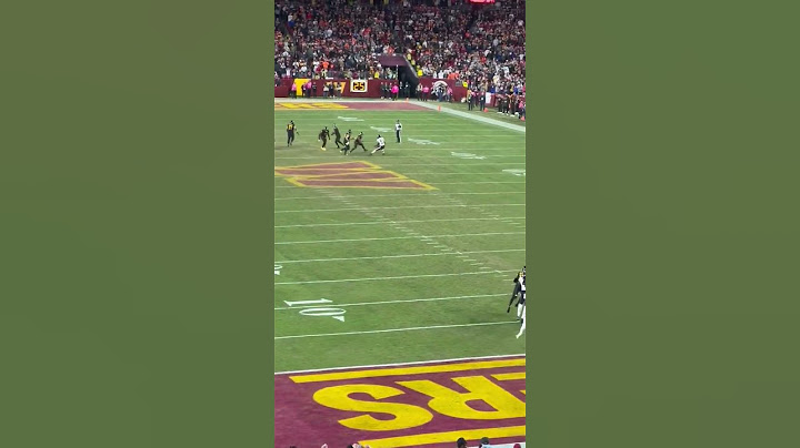 Bears DB Tyrique Stevenson taunts Commanders crowd before Jayden Daniels completes a Hail Mary