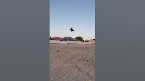 Outcast 8s blx   Break In..😂👀⚡️🚀🤙#arrma #arrmaoutcast #bashing #rccar @suncityrc915