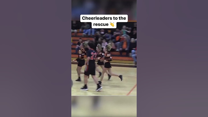 Cheerleaders to the rescue 👏