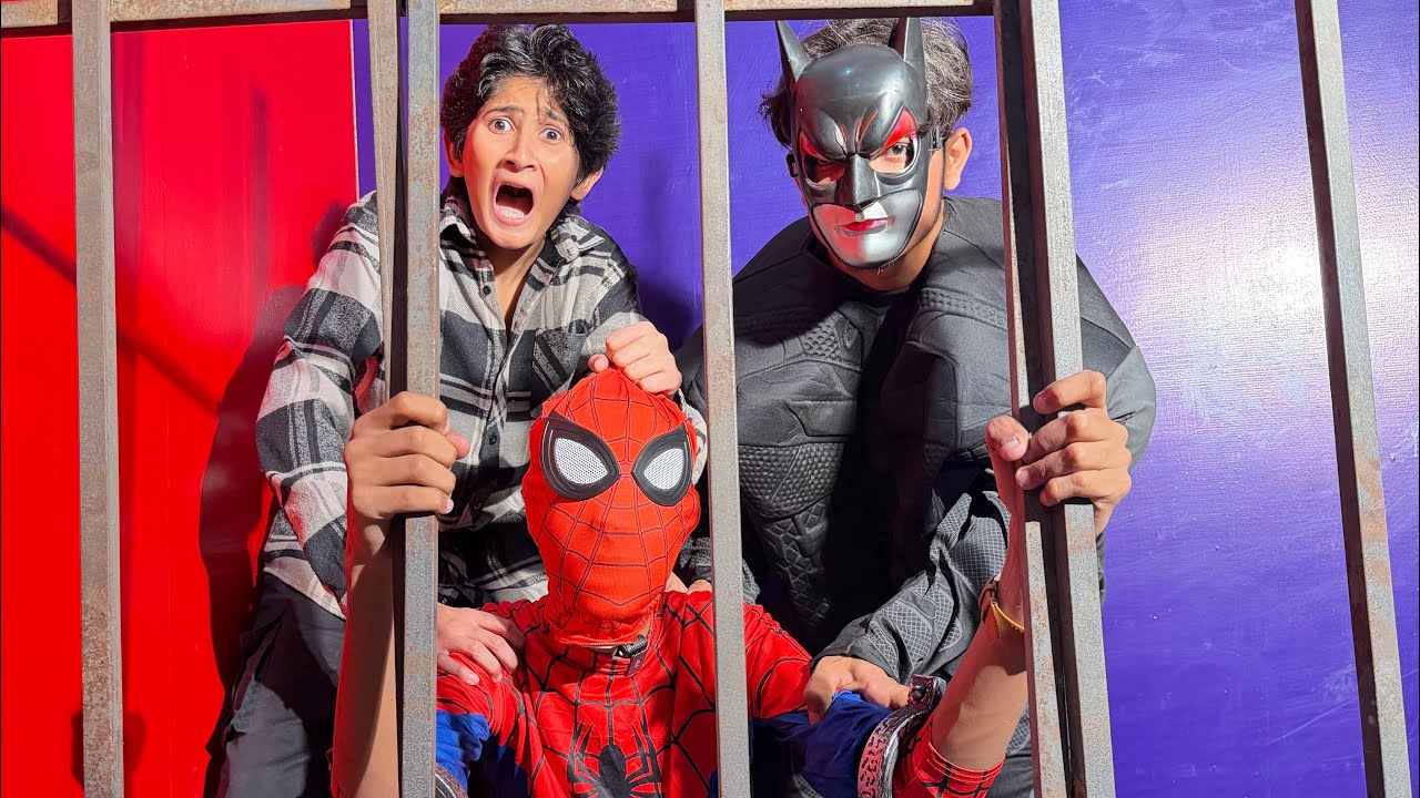 CHOR SPIDERMAN KO PAKAR KAY JAIL ME DALDIA😨