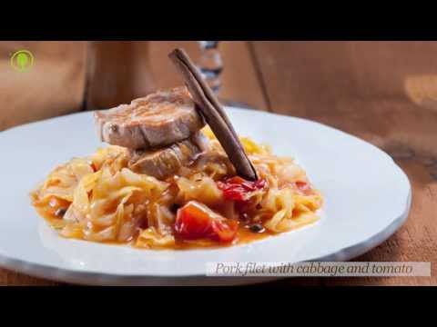 فيديو: ملفوف مطهي بلحم الخنزير والطماطم