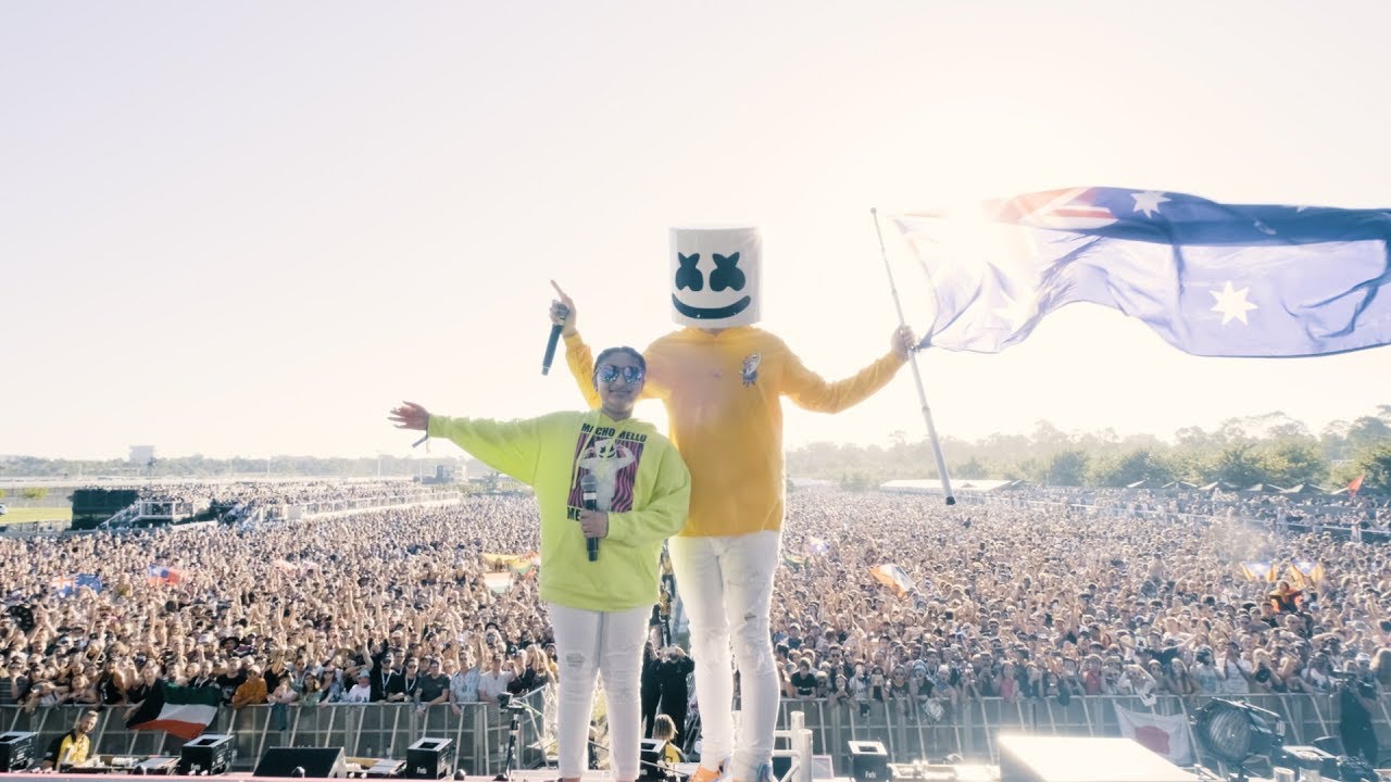 Marshmello Takes The Stage In The Land Down Under - YouTube