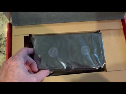 Unboxing: Asus Dual AMD Radeon 9060 XT