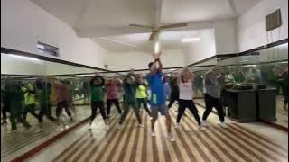La Barquita - Los Ninos y Papa Joe Zumba With MY Studio Family