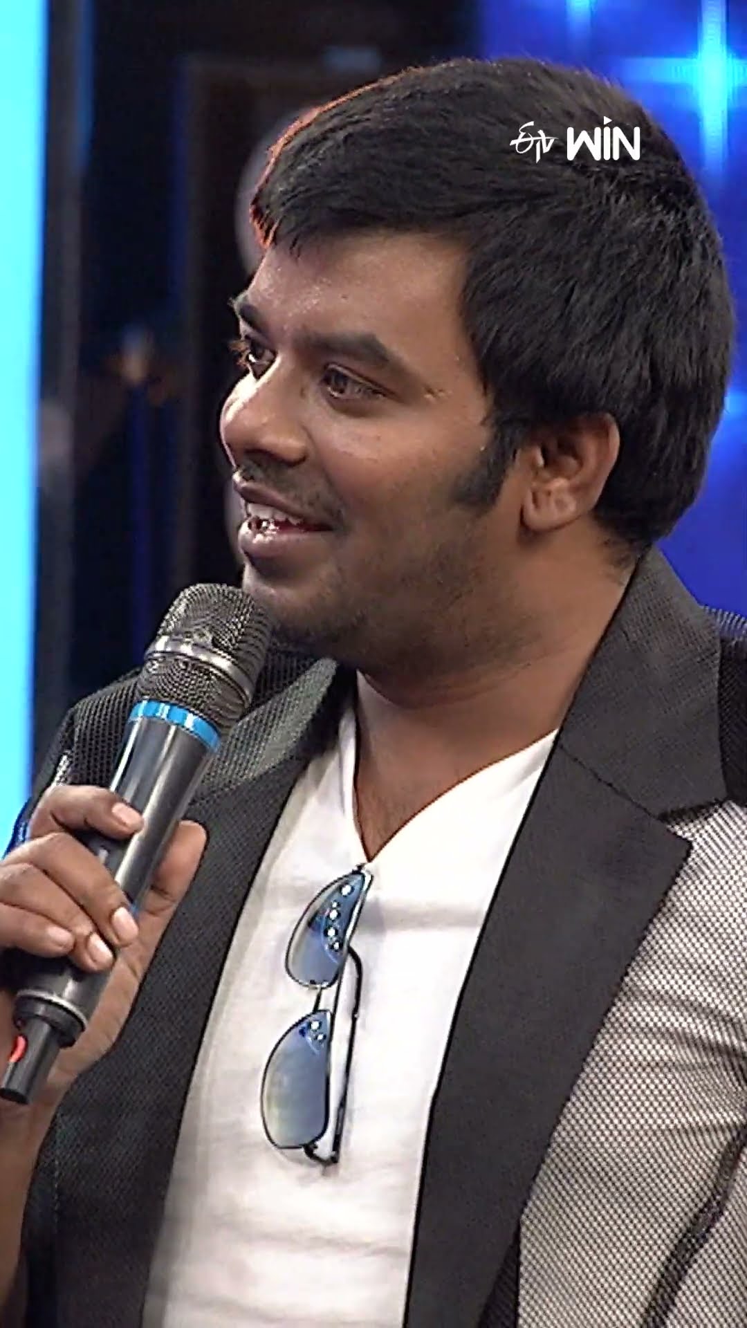 #shorts - ప్రదీప్ మీద చెయ్యి వేస్తే ఇలానే తీసేస్తాడు..! #dhee #comedy #sudheer #pradeep