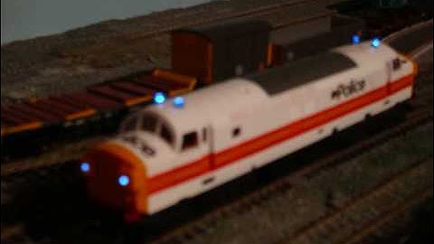 Lima Class 37 police loco  with flashing lights