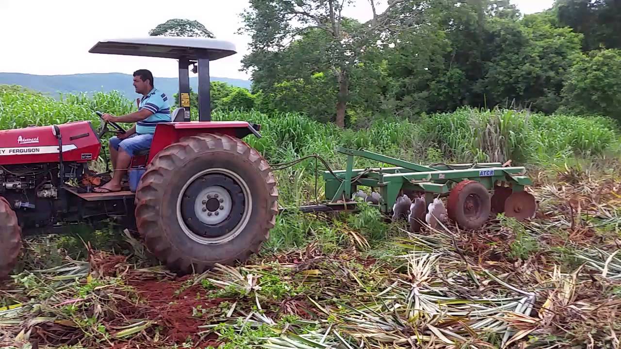 Featured image of post Foto De Trator Arando Terra - Encontre uma seleção com 25 opções de 1 a preços.