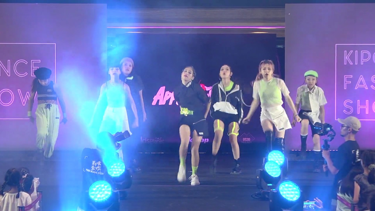 蘋果家族2019愛. 在一起Dance and kipop Fashion Show| BTS (Boy With Luv) | 奶茶老師