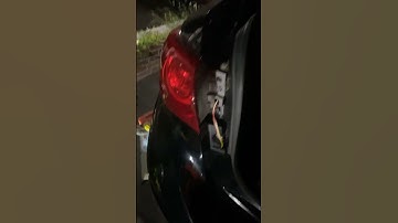 Infiniti q50.rear deflector sequential lighting