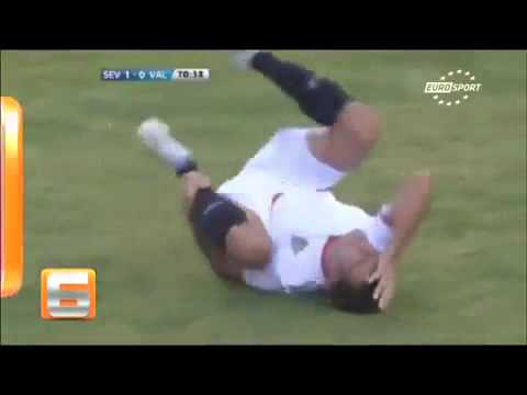 funny-football-dramas-and-dives