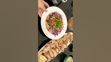 Cùng làm món gỏi vịt bắp cải tím cùng bún măng thơm phức trên kênh của Oanh ngày mai nhé ! #goivit