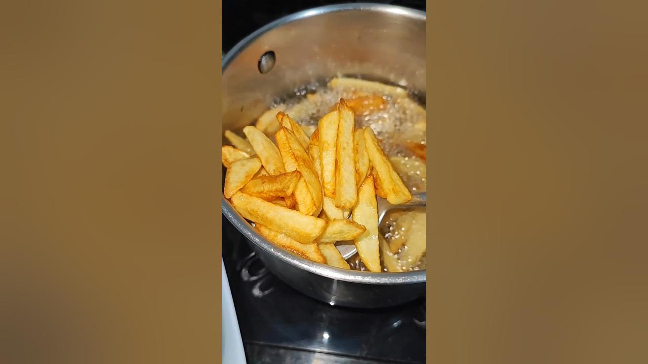 Guia da batata frita: chefs ensinam a fazer porção sequinha e crocante -  Casa e Jardim