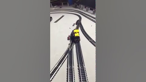 Engine running smoothly through Atlas code 80 left turnouts