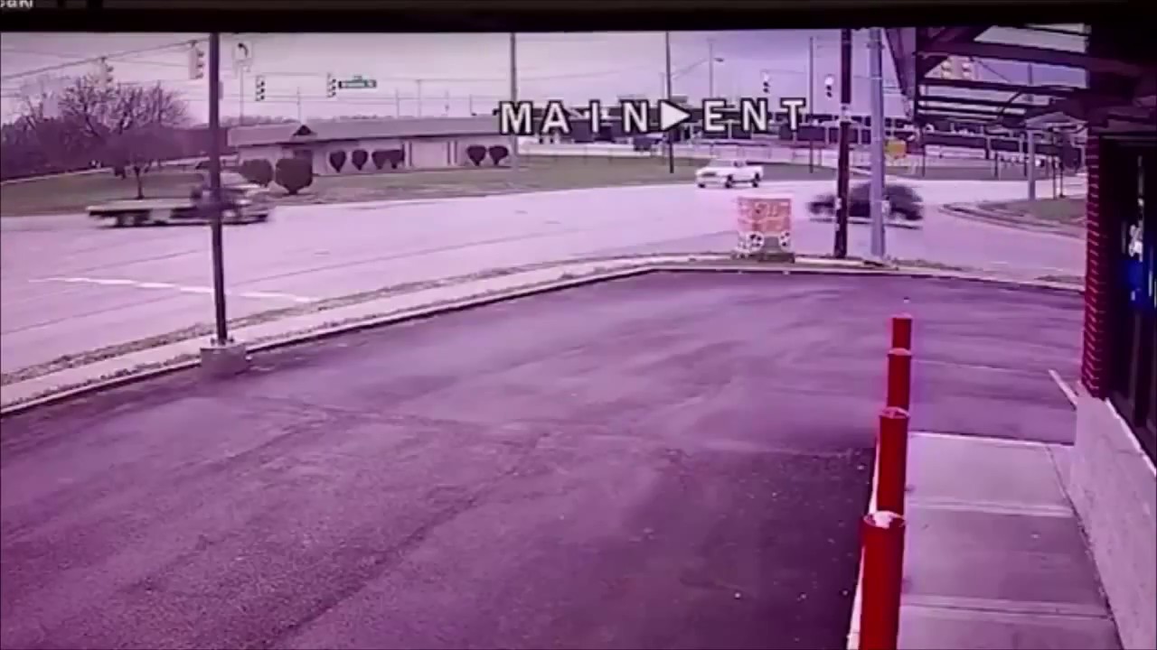 Police Car Chase Ends In Deadly Crash - YouTube