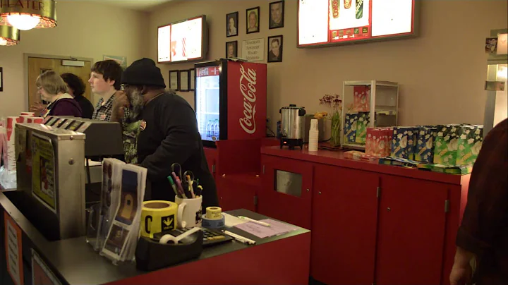 Single Screen: The Story of Dormont's Hollywood Th...