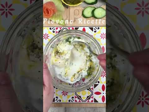 Gamberi salmone ed una speciale salsa allo yogurt per un insalata a dir poco favolosa!
